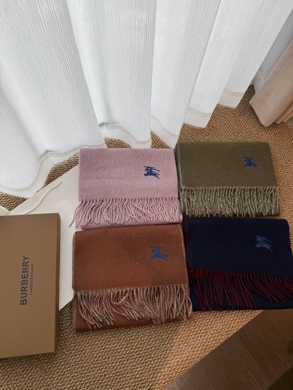 Burberry Scarf 33X180cm E120555